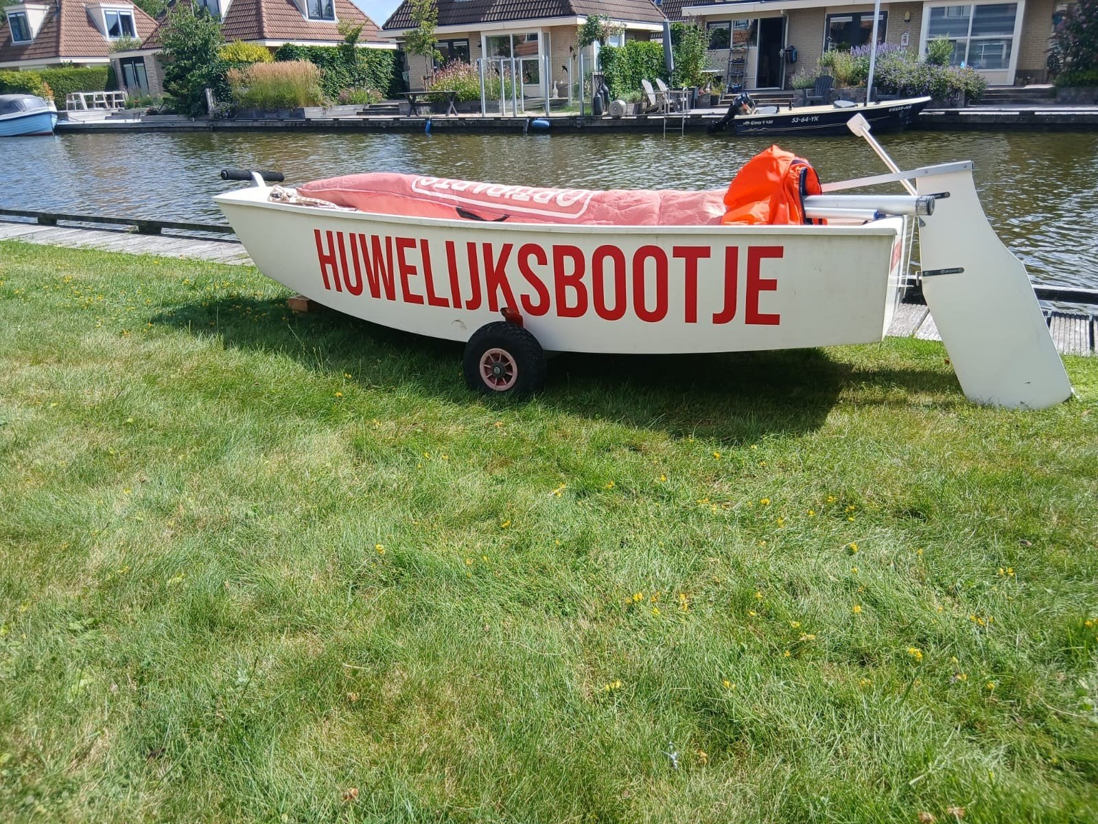 Optimist ( zeilbootje) met toebehoren, Twee personen