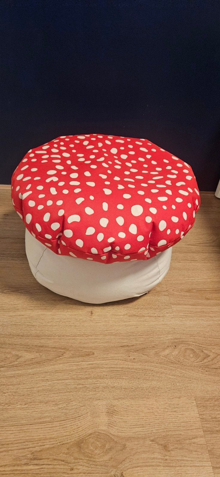 Efteling paddestoel poef - Leuk voor de kinderkamer!, Ophalen of Verzenden, Gebruikt