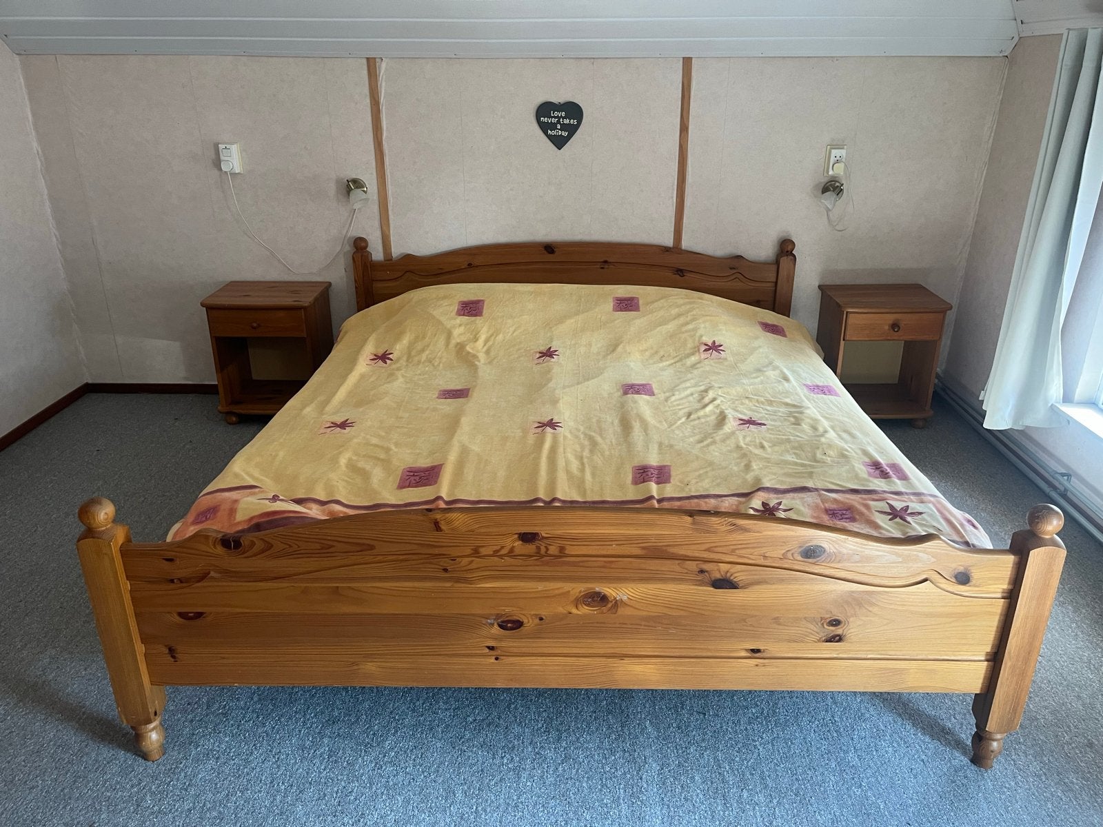 Complete Slaapkamer: Bed, Nachtkastjes, Kledingkast, Huis en Inrichting, Slaapkamer | Complete slaapkamers, Ophalen, Gebruikt