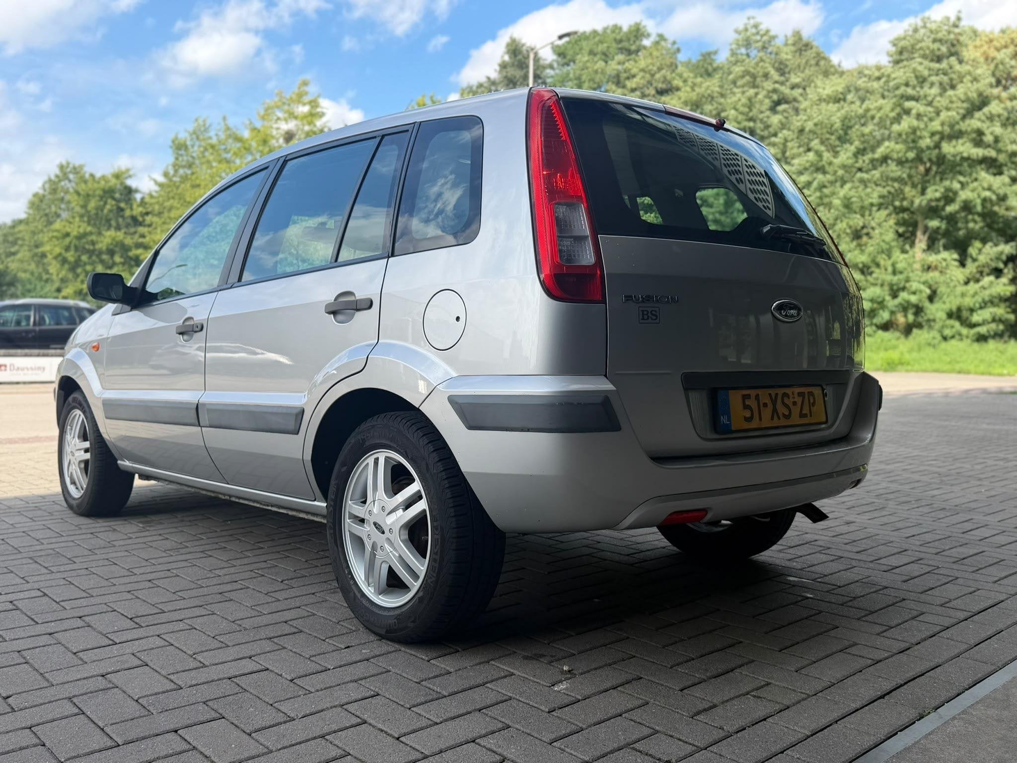Ford Fusion 1.4 16V Champion *AIRCO*LAGE KM*ELEKTR RAMEN, Voorwielaandrijving, Gebruikt, 49 €/maand, Origineel Nederlands