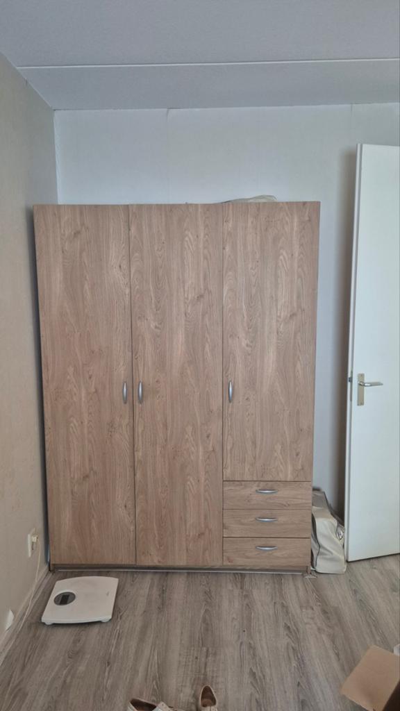 Hang leg kast, Huis en Inrichting, Kasten | Kledingkasten, Ophalen, Gebruikt, 100 tot 150 cm, 150 tot 200 cm