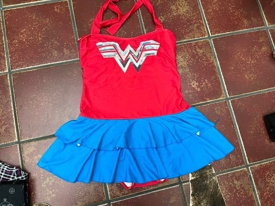 Badpakjurk Wonder Woman maat L, Nieuw, Ophalen of Verzenden, EMMEN, REGINA