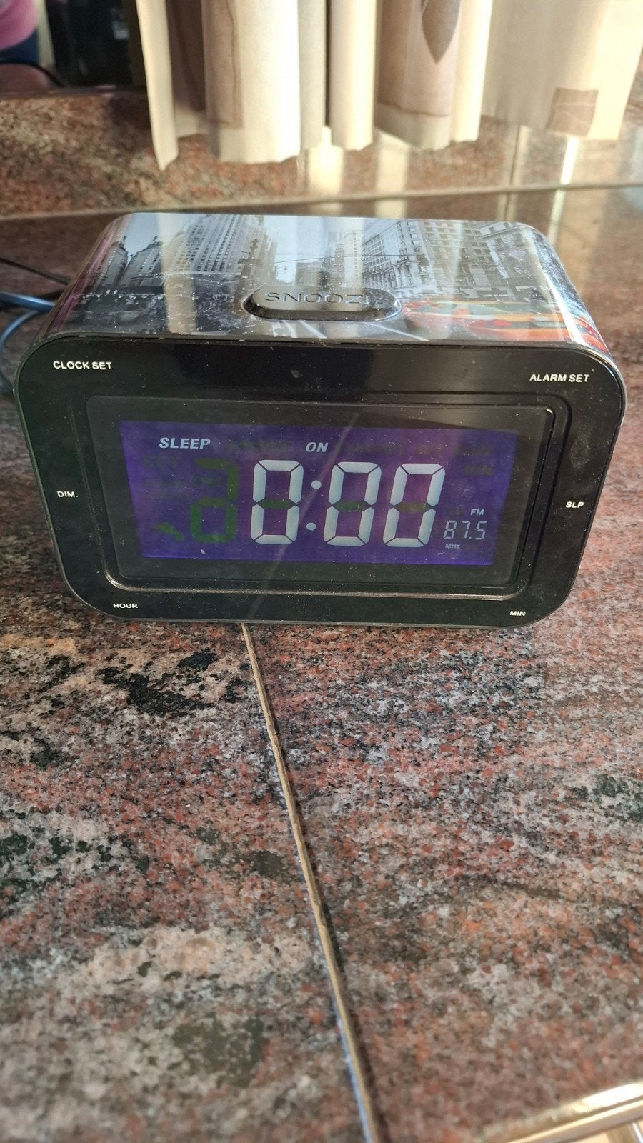 Radiowekker merk: bigben, Witgoed en Apparatuur, Wekkers, Ophalen of Verzenden, Zo goed als nieuw, Digitaal