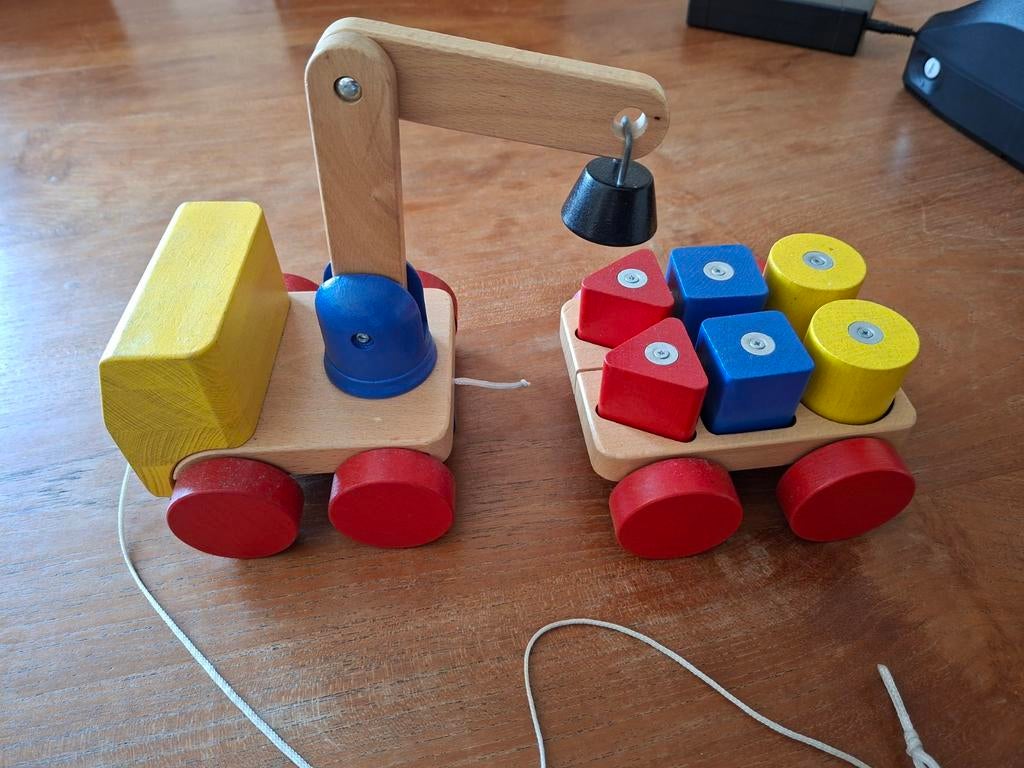 IKEA UPPSTÅ takelwagen met blokken. , Ophalen of Verzenden, Gebruikt, Duw- of Trekspeelgoed