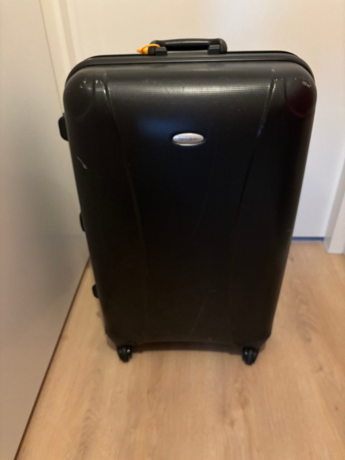 Te koop trolley-koffer, Gebruikt, Hard kunststof, 45 tot 55 cm, 70 cm of meer