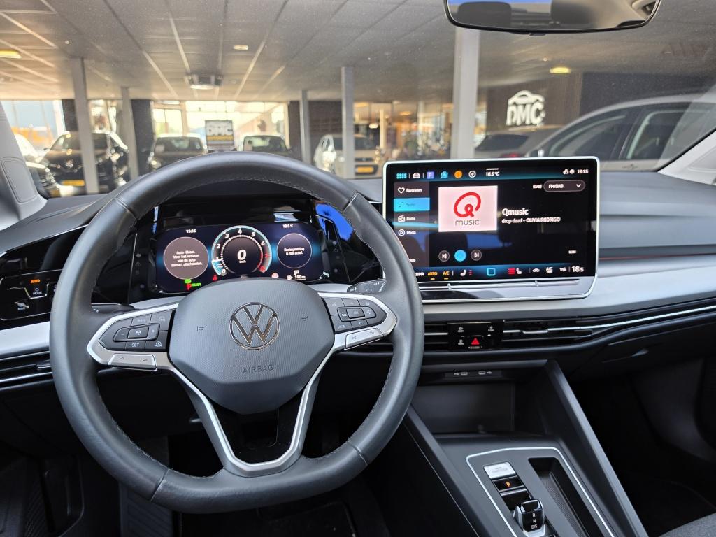 Volkswagen Golf 1.5 eTSI Life Edition | Mild Hybrid | Navi |, 12 maanden, Euro 6, Blauw, Bedrijf