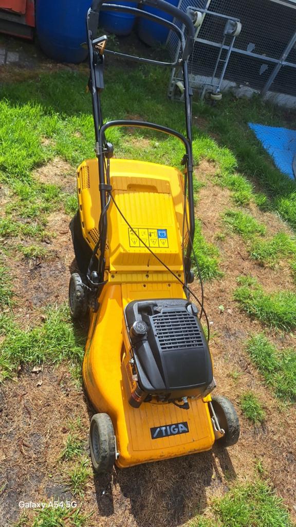 Grasmaaier stiga met aandrijving, Tuin en Terras, Grasmaaiers, Ophalen