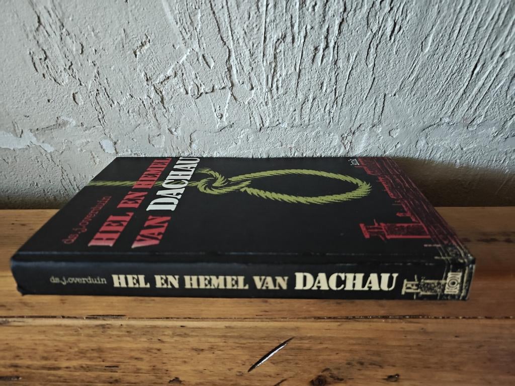 Hel en hemel van Dachau., Boeken, Ophalen of Verzenden, Zo goed als nieuw, Nederland