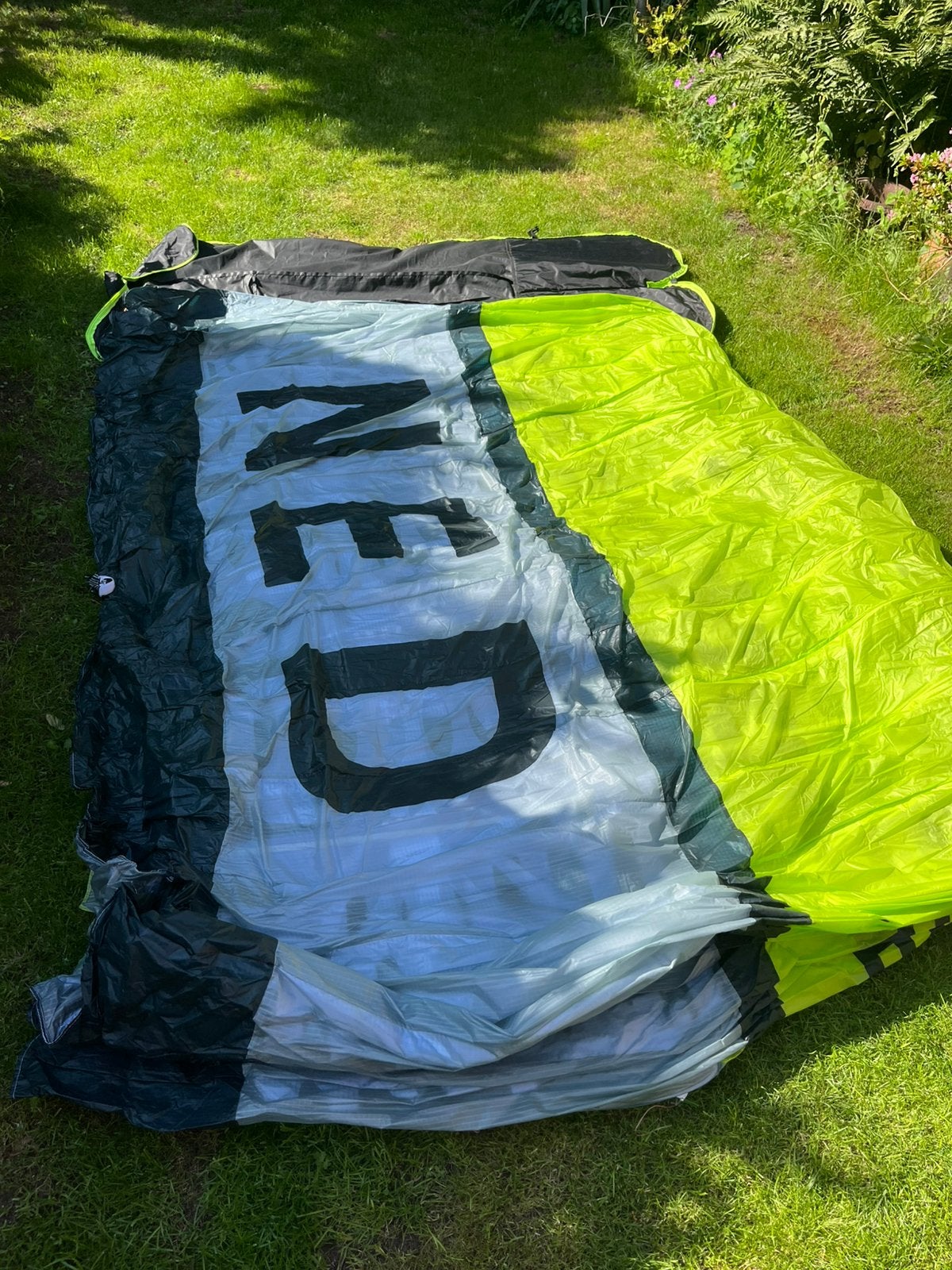 Flysurfer VMG 15m, Watersport en Boten, Kitesurfen, Geen board, Ophalen of Verzenden, Zo goed als nieuw, 15 m²