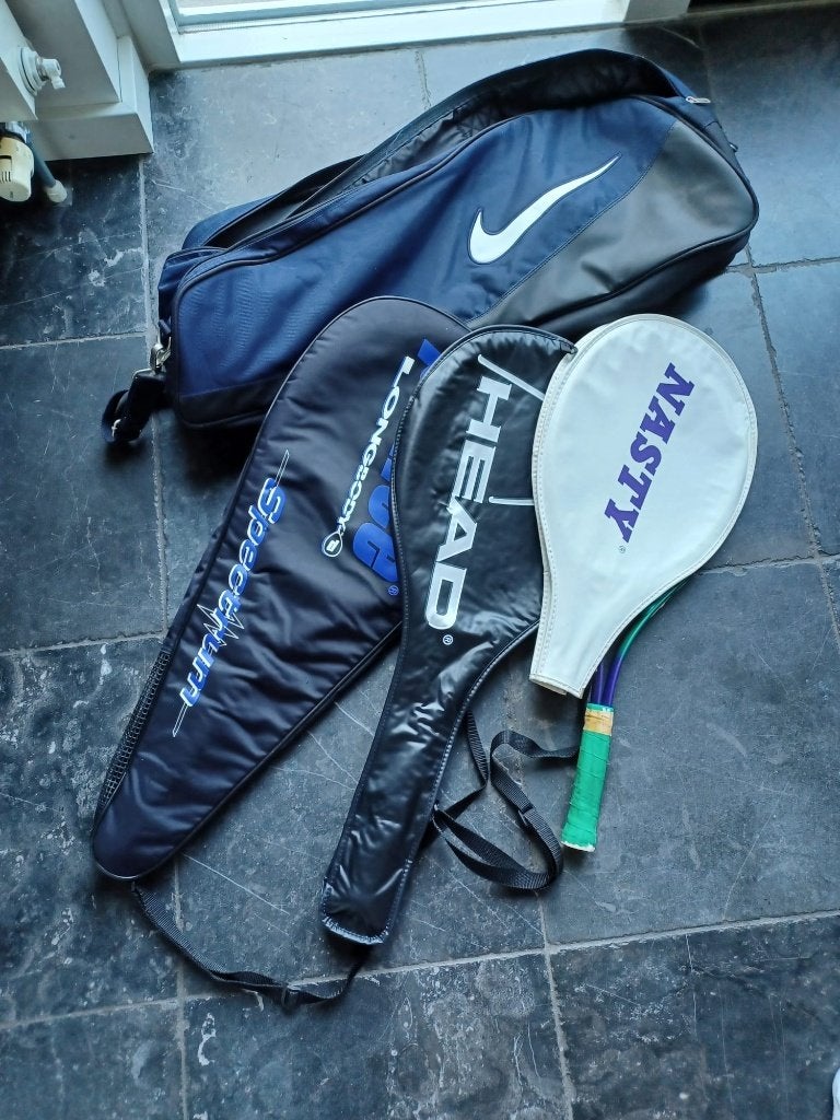 Nike tennistas + 3 Rackets (Head, Prince, Nasty), Ophalen, Zo goed als nieuw, Tas, Nike