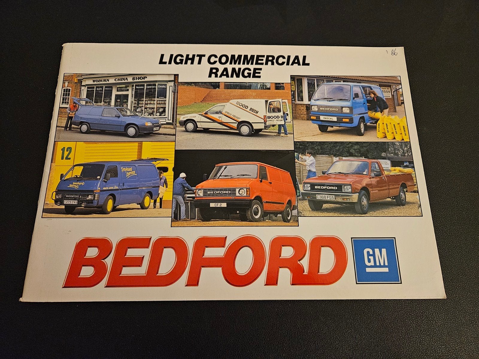 Brochure Bedford Light Commercial Range 1986, Ophalen of Verzenden, Zo goed als nieuw, Overige merken