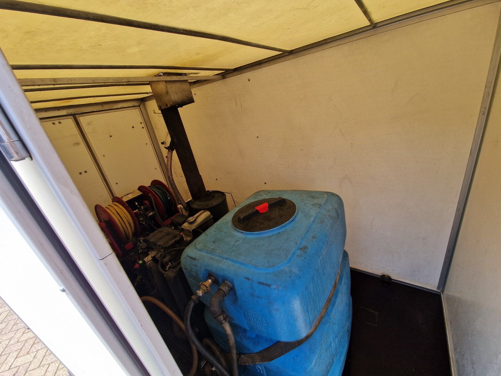 Foto 8 van Dibo Hogedrukreiniger Trailer 350 bar 18L/min heet water