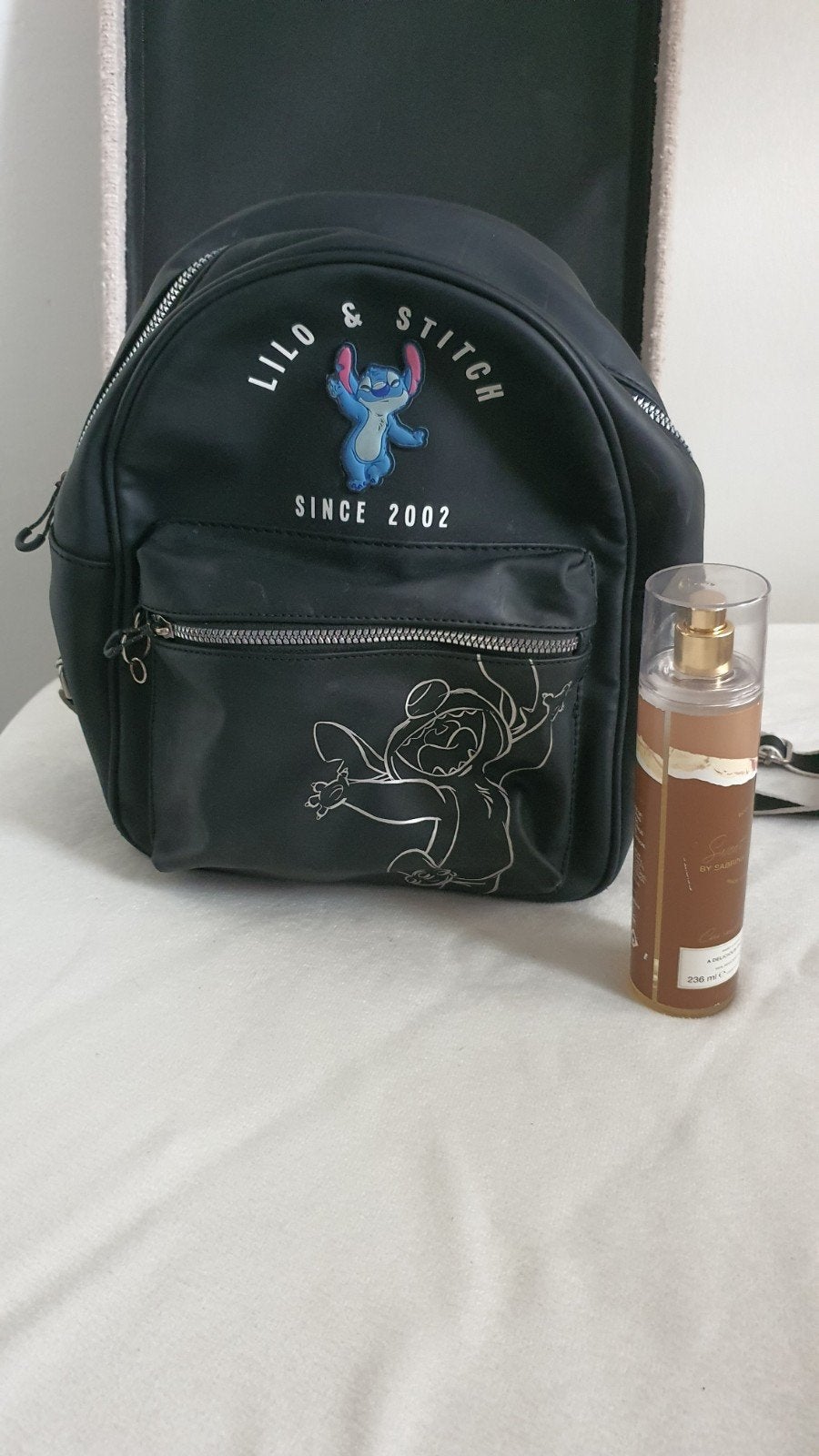 Lilo & Stitch rugzak - Zwart, zo goed als nieuw, Sieraden, Tassen en Uiterlijk, Minder dan 30 cm, Disney of Dora, Ophalen of Verzenden