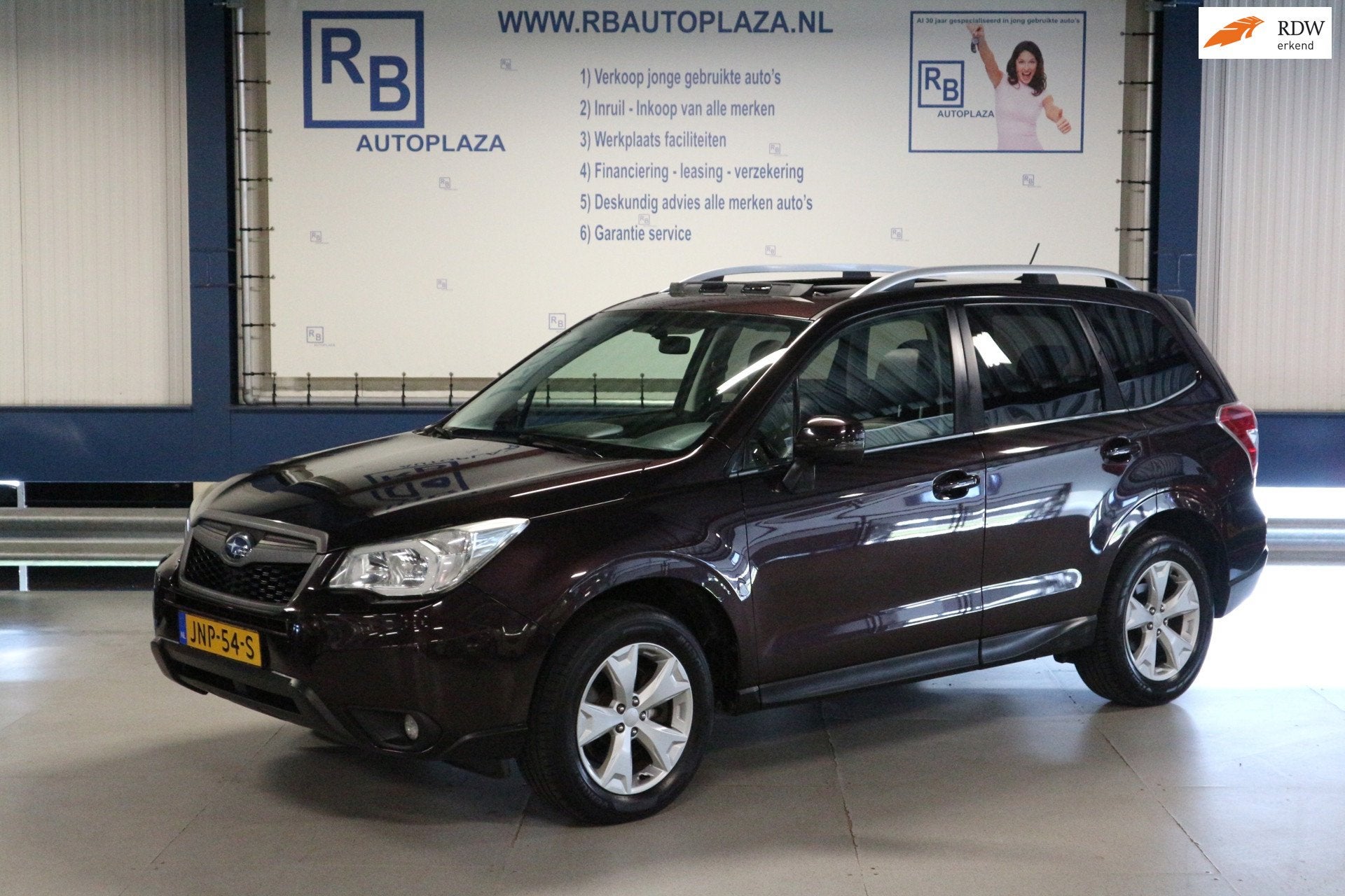 Subaru FORESTER 2.0 D Sport Executive 6000 EURO NETTO/ PANO/, Auto's, Gebruikt, 4 cilinders, Leder, Bedrijf