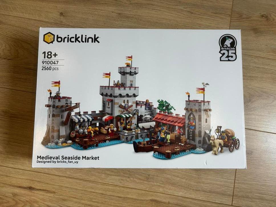 BrickLink 910047 Medieval Seaside Market - Ongeopend, Ophalen, Lego, Nieuw, Complete set
