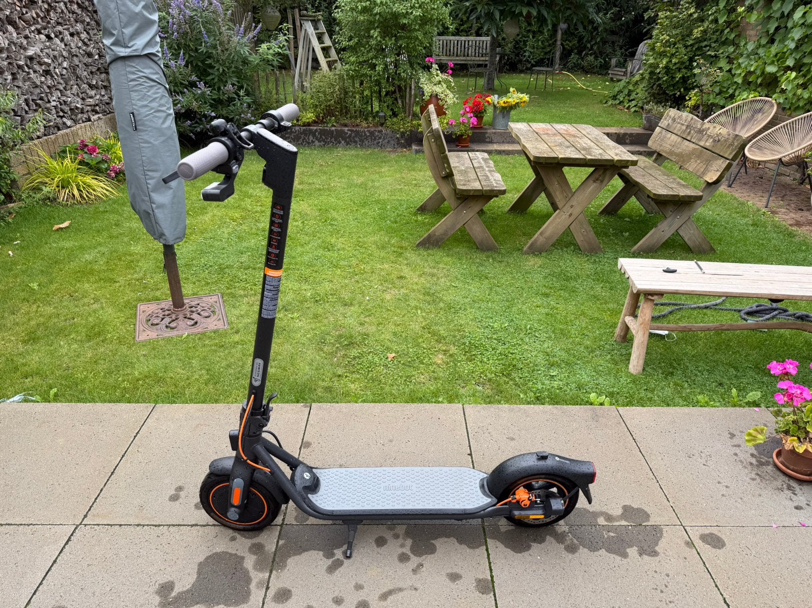 Segway Ninebot F40I - Nieuwstaat - Lekker voorband, Ophalen of Verzenden, Zo goed als nieuw, Elektrische step (E-scooter)