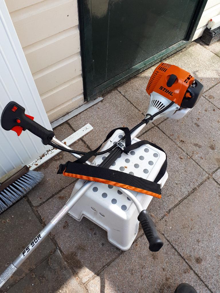 Stihl FS 90 R bosmaaier 1,3PK 2015 met nieuw tuig, Tuin en Terras, Bosmaaiers, Ophalen, Benzine
