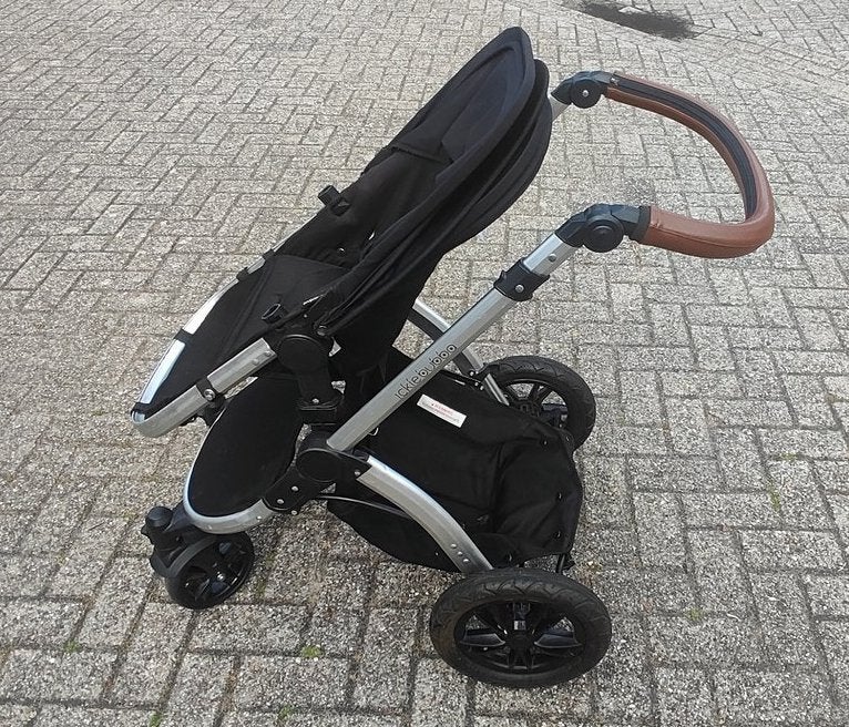 Ickle Bubba kinderwagen buggy; zwart + bruin leren handvat, Ophalen, Gebruikt