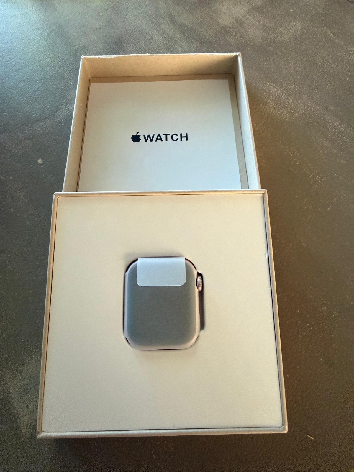 Nieuwe Apple Watch Series 9 GPS 41mm Roségoud + bandje, Sieraden, Tassen en Uiterlijk, Smartwatches, IOS, Nieuw, Ophalen of Verzenden