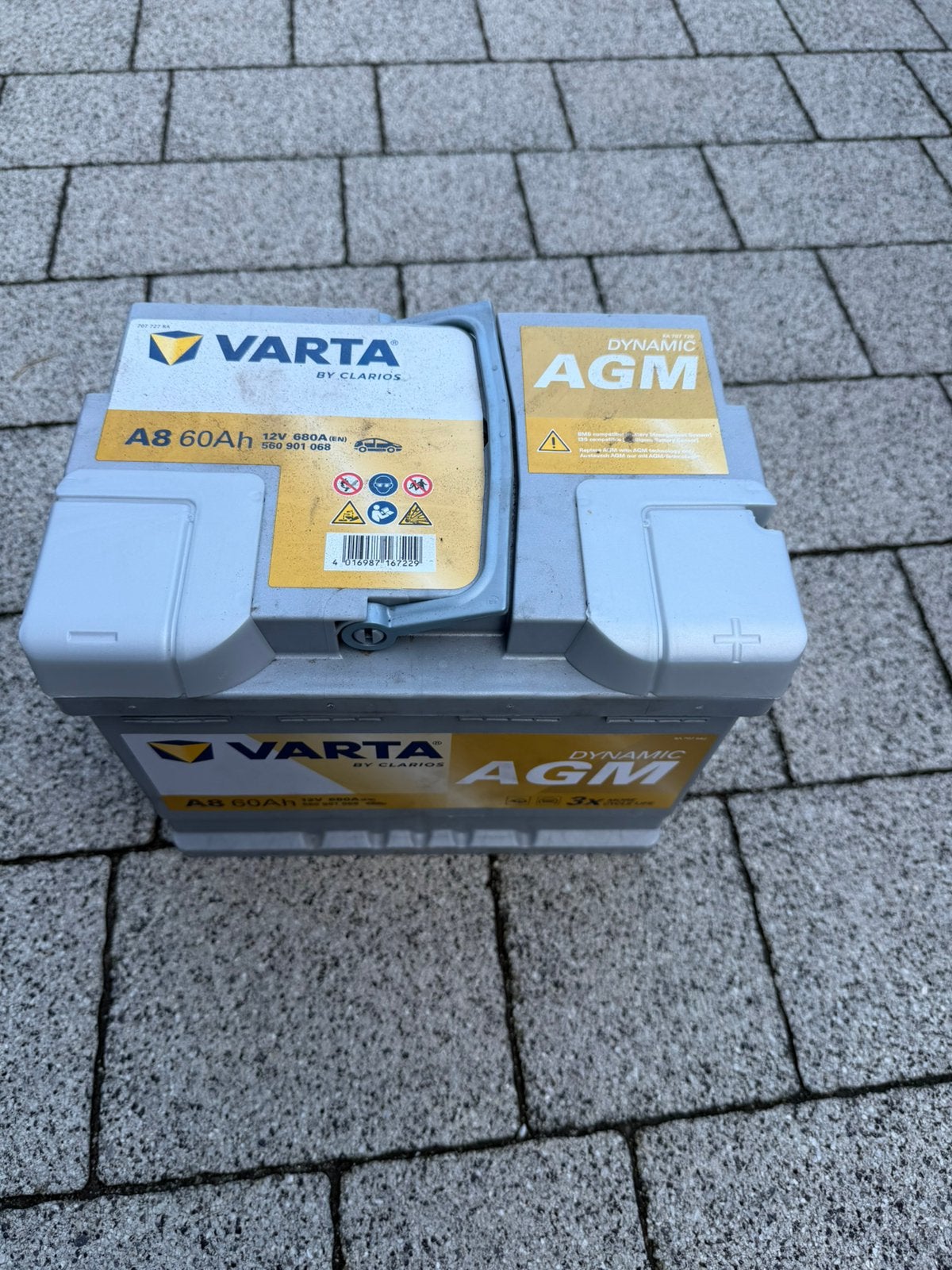 Start stop accu  merk varta, Gebruikt