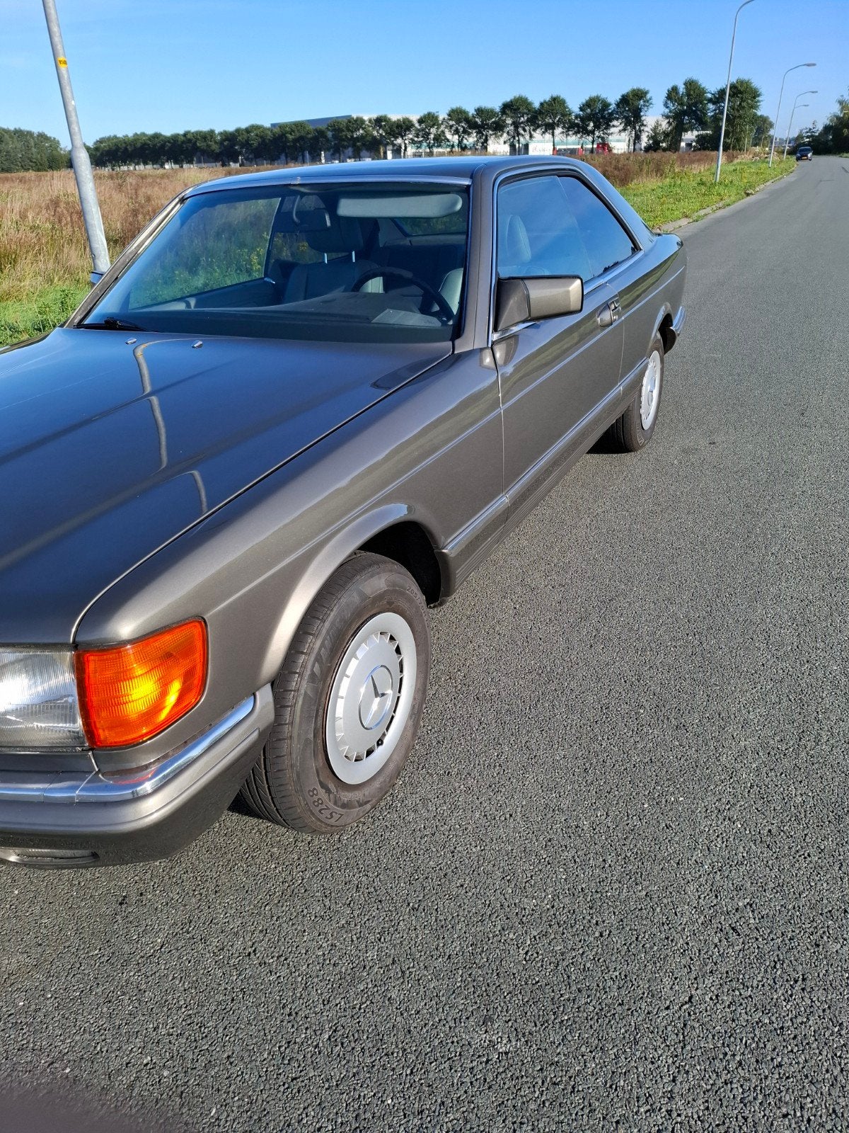 Mercedes-Benz S-Klasse 5.0 500 SEC AUT 1984 Grijs, foto 2