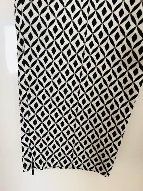 Joseph Ribkoff zwart/offwhite pantalon maat 46[vj], Zwart, Maat 46/48 (XL) of groter, Ophalen of Verzenden, Zo goed als nieuw
