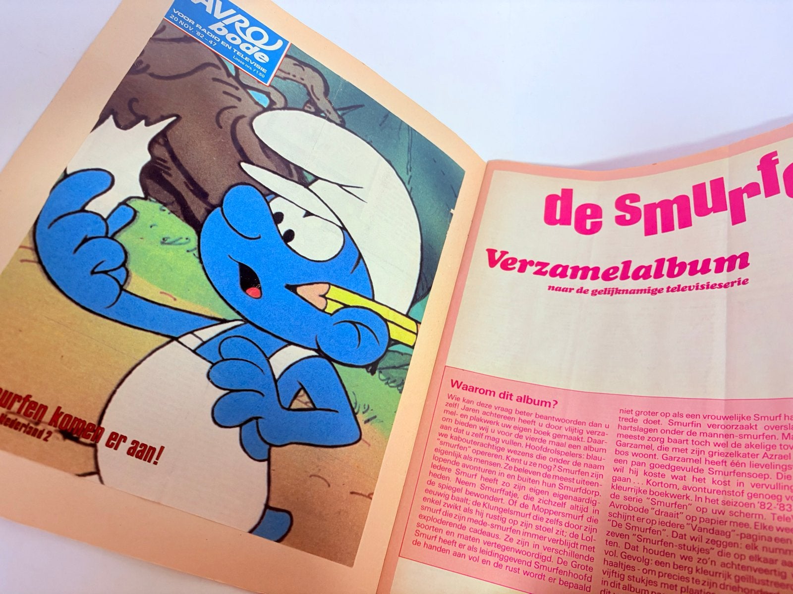 De Smurfen Verzamelalbum 1982 - Compleet met stickers, Ophalen of Verzenden, Gebruikt, Verschillende Smurfen, Stripboek