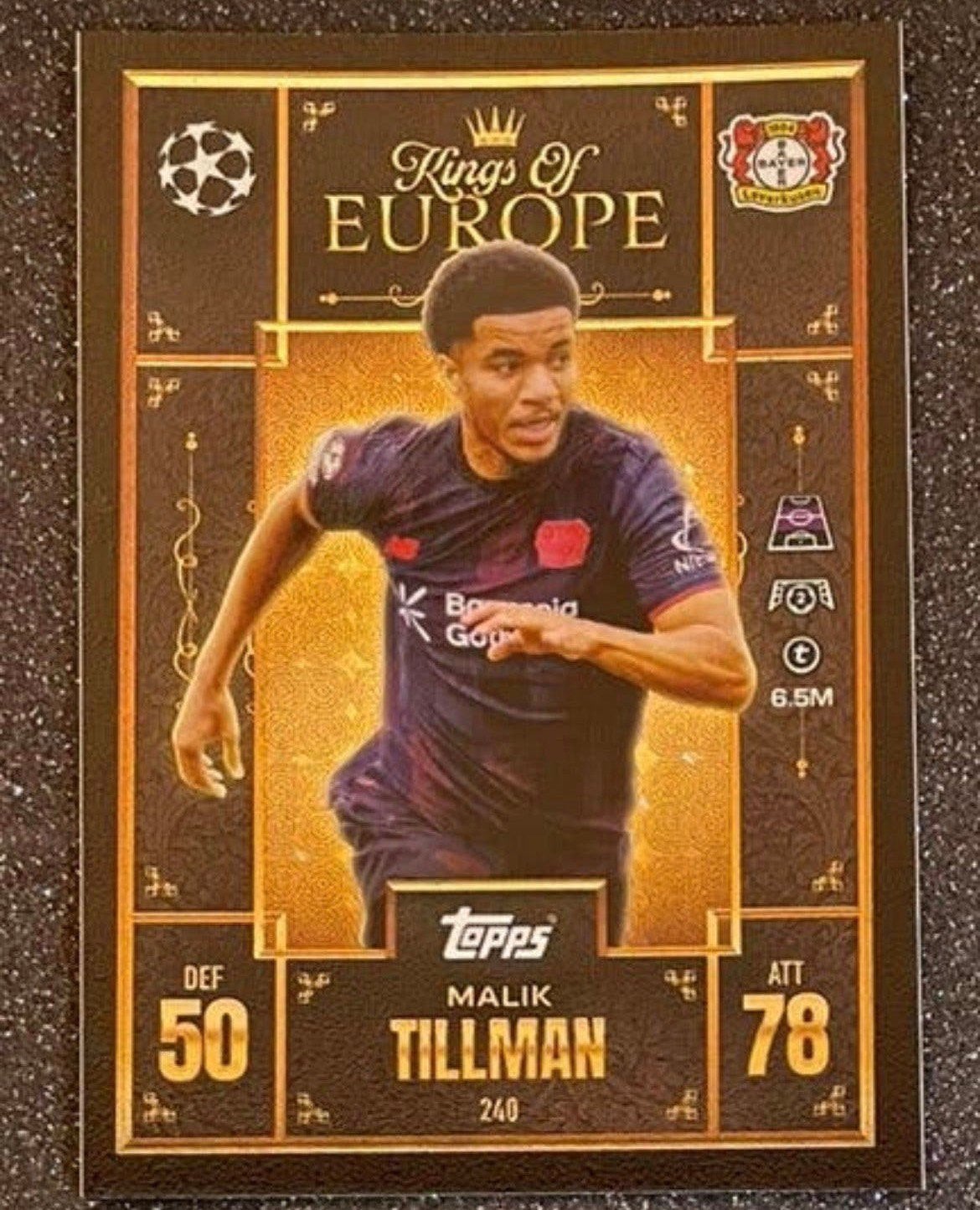 Topps MA EXTRA 25/26  KINGS OF EUROPE MALIK TILLMAN BAYER L., Verzenden, Zo goed als nieuw, Plaatje