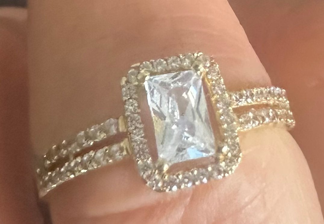 18 Karaat Gouden Armband en Ring Set - 10.5 gram, Ophalen of Verzenden, Zo goed als nieuw, 17 tot 18, Met edelsteen