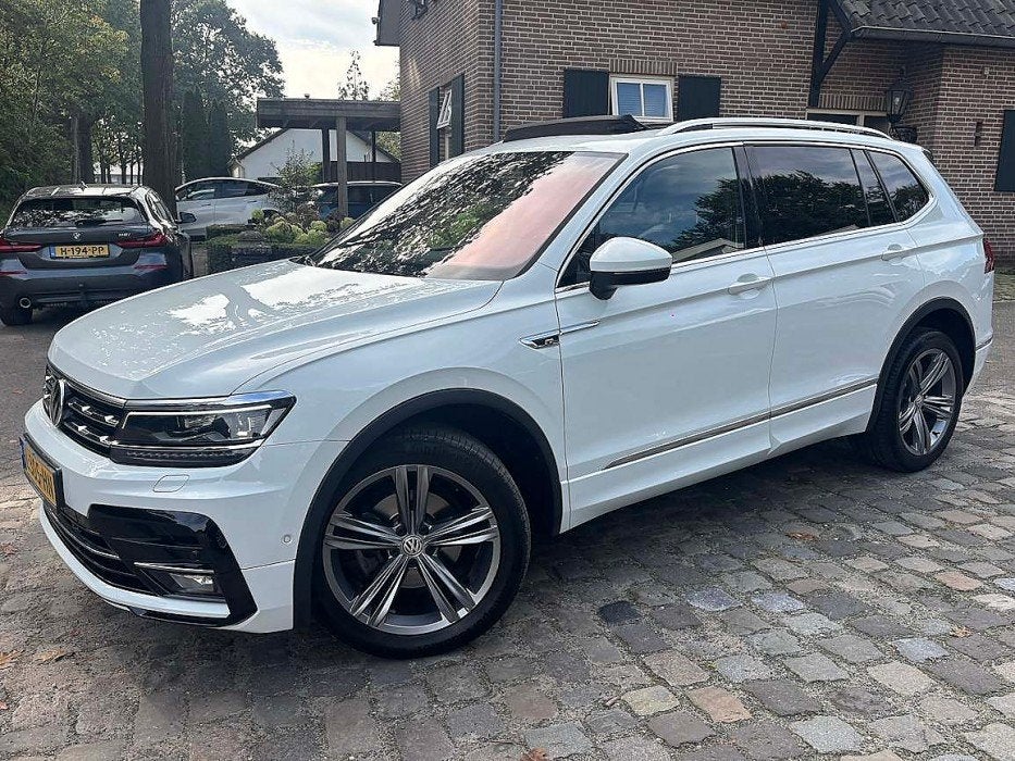 Volkswagen Tiguan Allspace 1.5 TSI Highline Business R line., Auto's, 1502 kg, Gebruikt, Euro 6, 150 pk