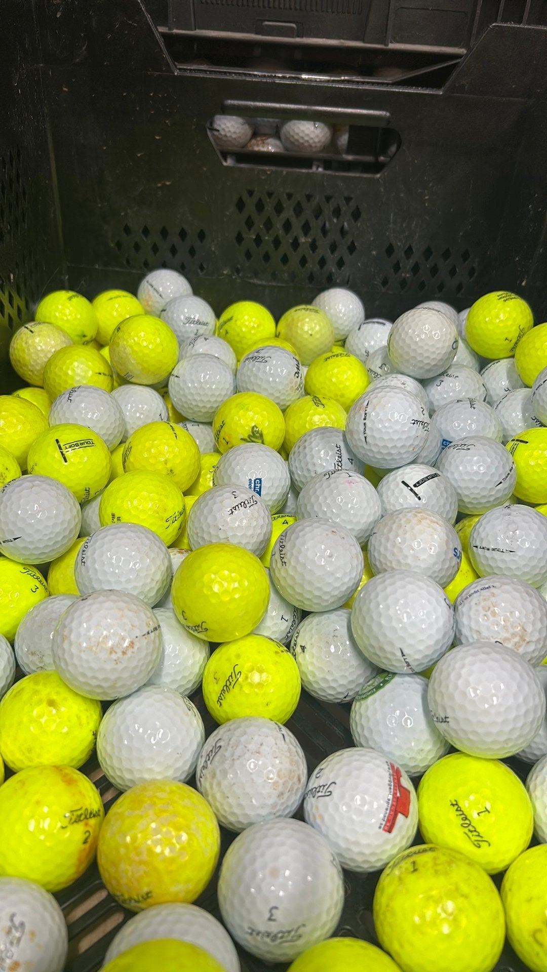 50 Stuks Titleist Tour Soft Golfballen, Ophalen of Verzenden, Zo goed als nieuw, Bal(len)