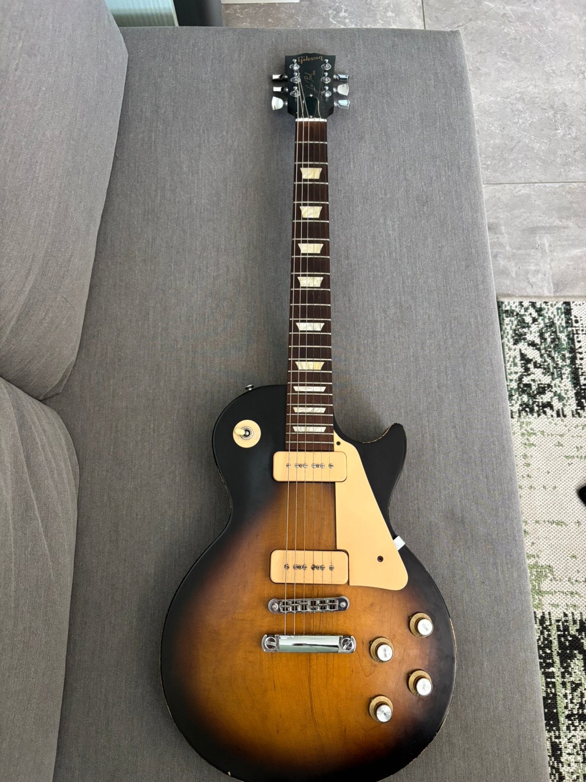 Gibson Les Paul 50s Tribute p90 - 2011 - Made in USA, Muziek en Instrumenten, Ophalen of Verzenden, Gebruikt, Semi-solid body