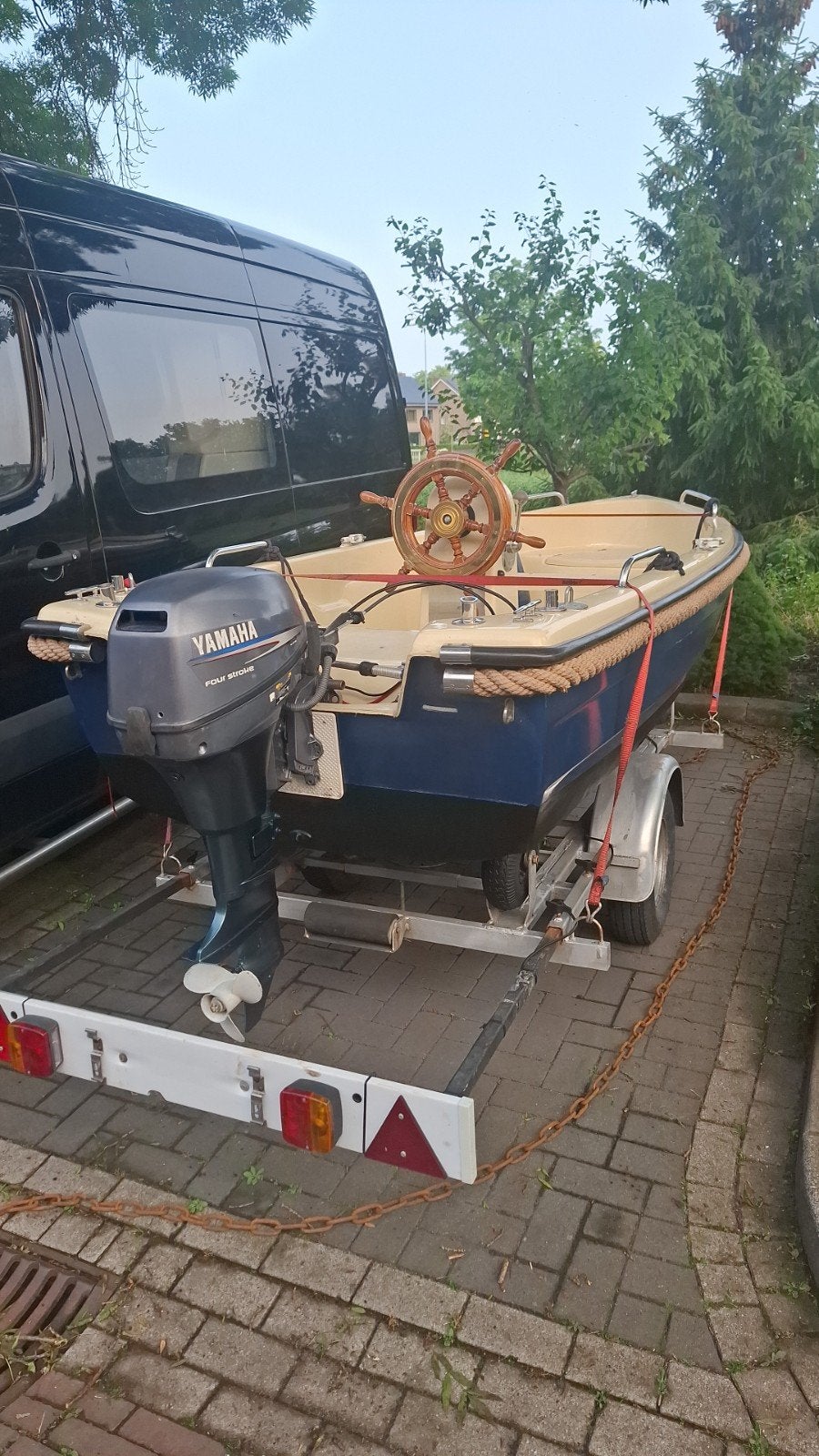 Consoleboot met 8 pk yamaha fourstroke electr gestart, Watersport en Boten, Vis- en Consoleboten, Ophalen of Verzenden