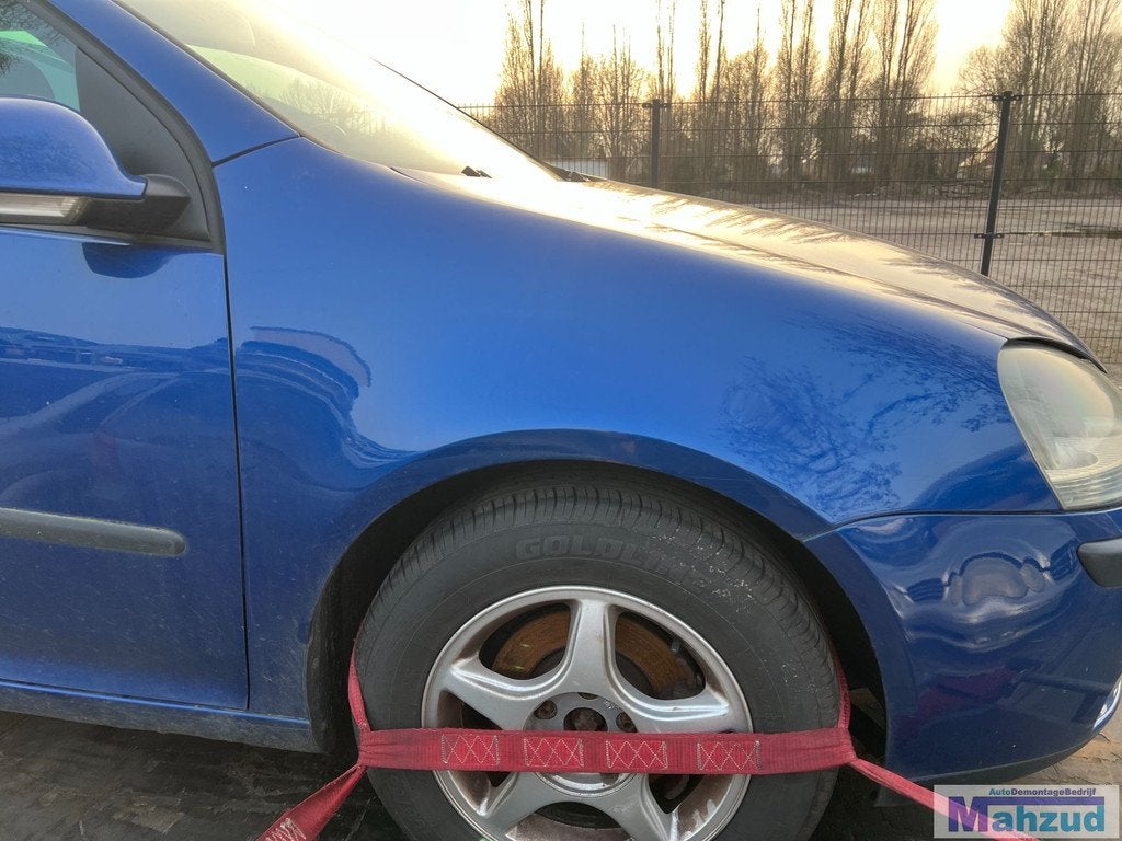 VW GOLF 5 BLAUW LC5J rechts voorscherm zijscherm 2004-2009, Gebruikt, Volkswagen, Volkswagen AG, Berliner Ring 2
38440  Wolfsburg, DE
