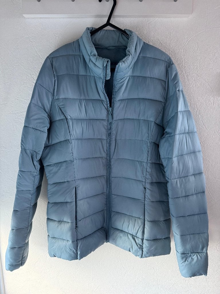 Nieuwe lichtblauwe gewatteerde tussenjas donsjas Hema maat M, Maat 38/40 (M), Blauw, Nieuw, Ophalen of Verzenden