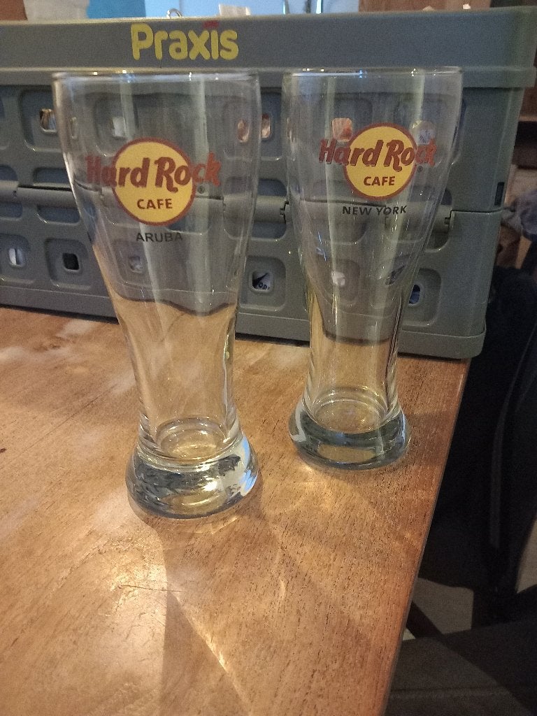 Hard Rock Café bierglazen., Huis en Inrichting, Glas of Glazen, Ophalen of Verzenden, Overige stijlen, Glas