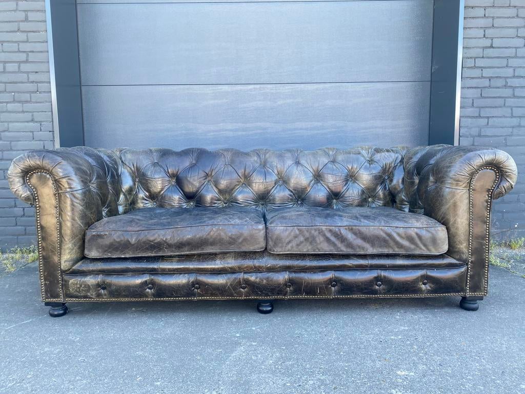 Stoere Chesterfield bank vintage zwart, 125 cm of meer, Leer, Ophalen of Verzenden, Zo goed als nieuw