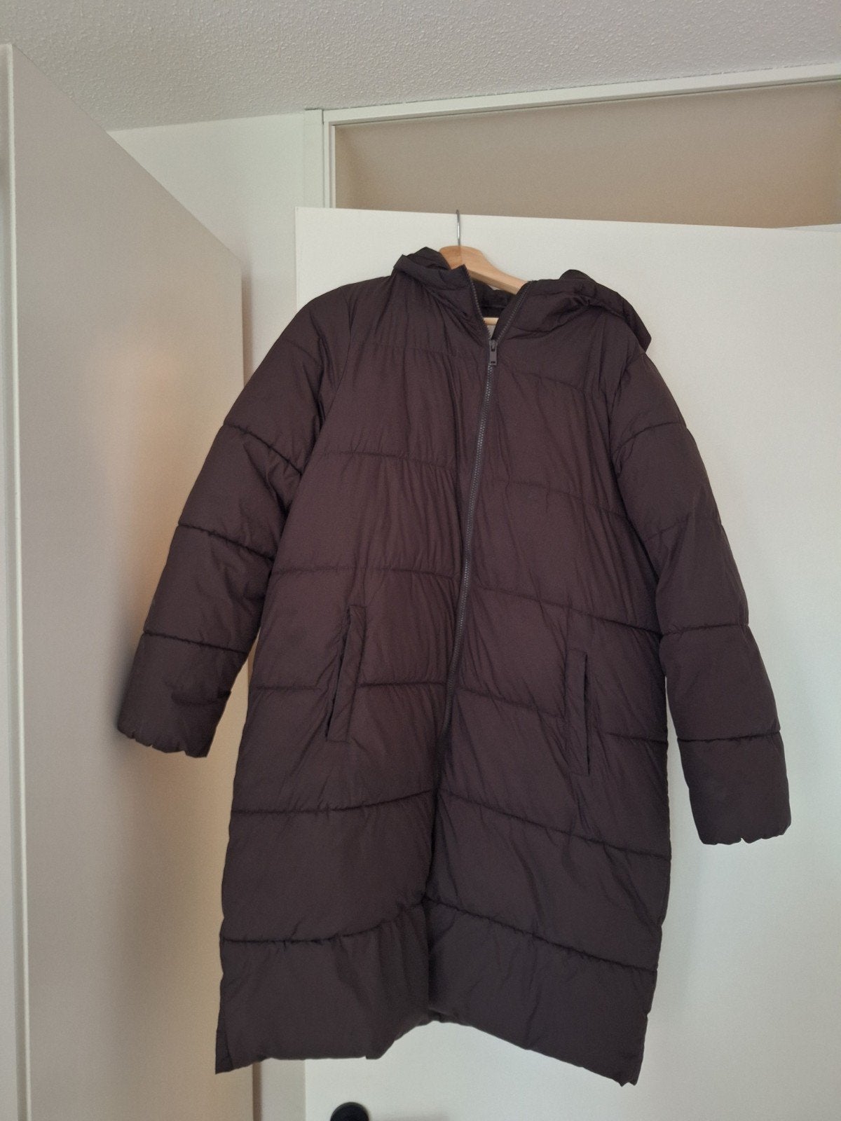 Mamalicious zwangerschaps winterjas, Maat 38/40 (M), Overige typen, Bruin, Mamalicious