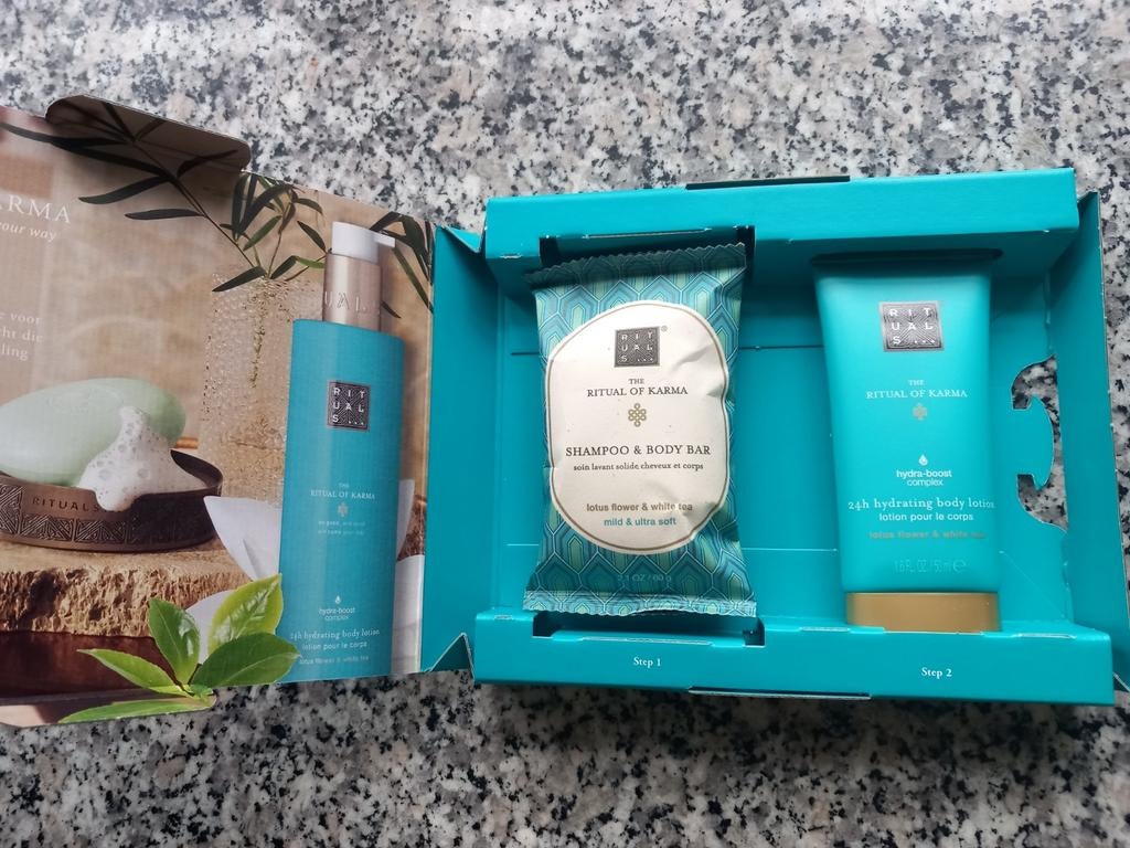 Rituals Karma shampoo  / body lotion giftbox, Ophalen of Verzenden, Nieuw, Bad & Douche