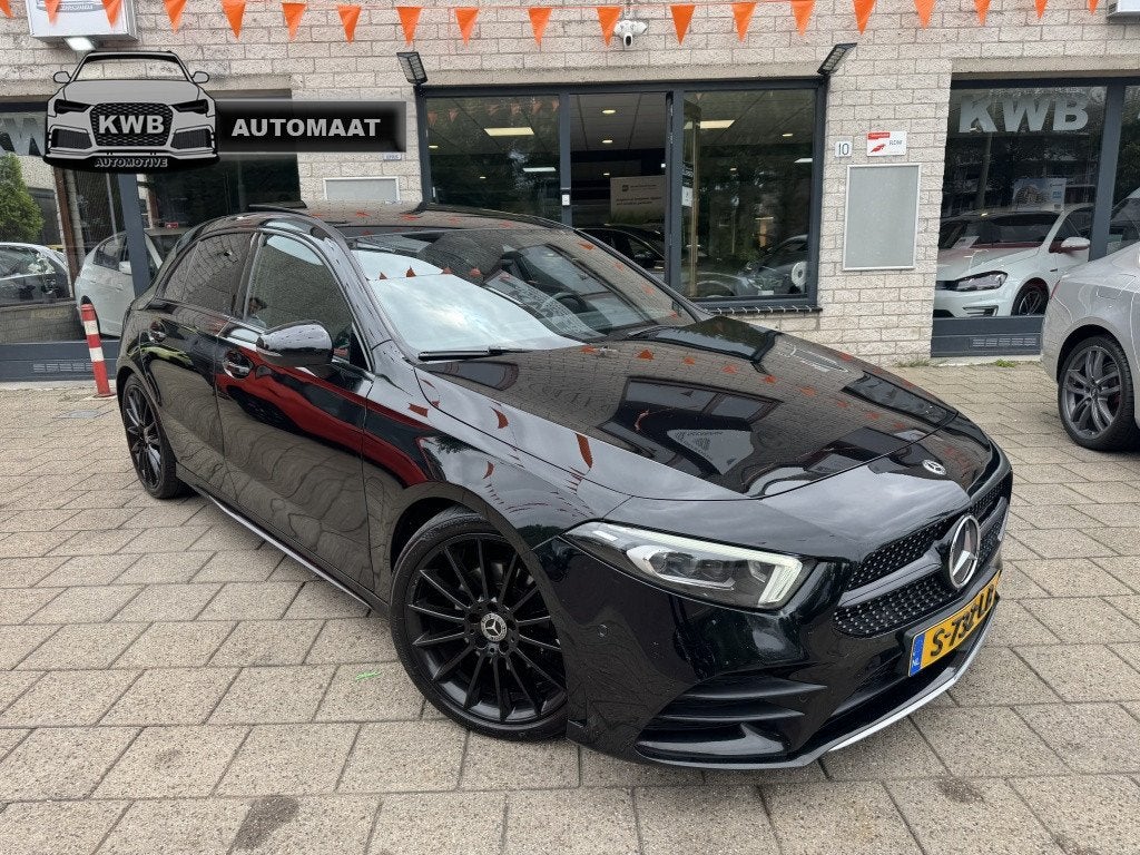 Mercedes-Benz A-Klasse 200d Panoramadak Amg Pakket Matrix Le, Auto's, Automaat, 745 kg, Gebruikt, Euro 6