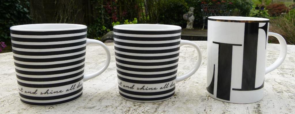 3 x ELLE HOME Mok Eat Diamonds for Breakfest Shine All Day, Huis en Inrichting, Nieuw, Ophalen of Verzenden, Wedgwood, Kop(pen) en/of Schotel(s)