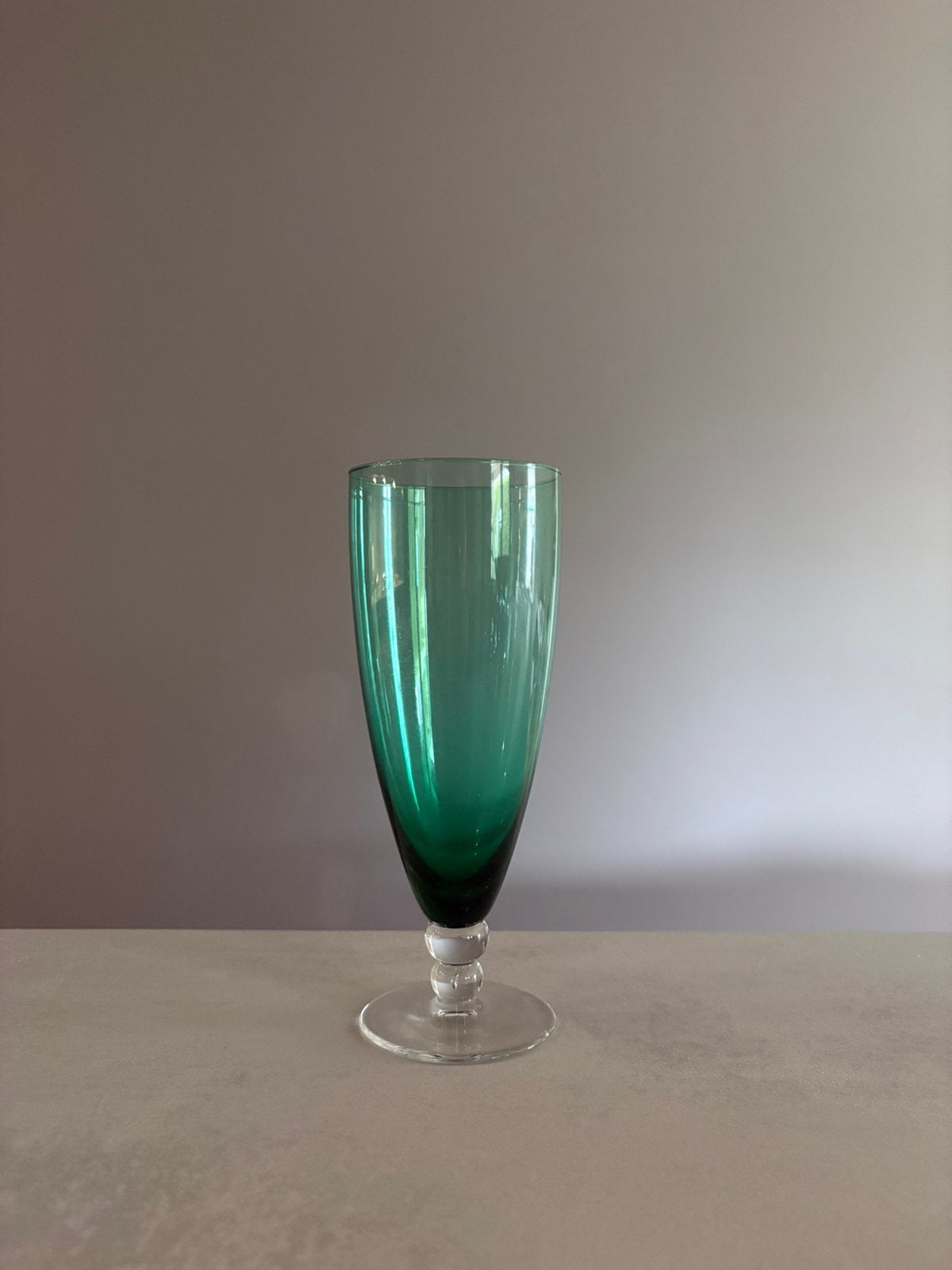Vintage bierglas uit de ‘carnaval’ serie van kristalunie, Ophalen of Verzenden, Zo goed als nieuw, Bierglas
