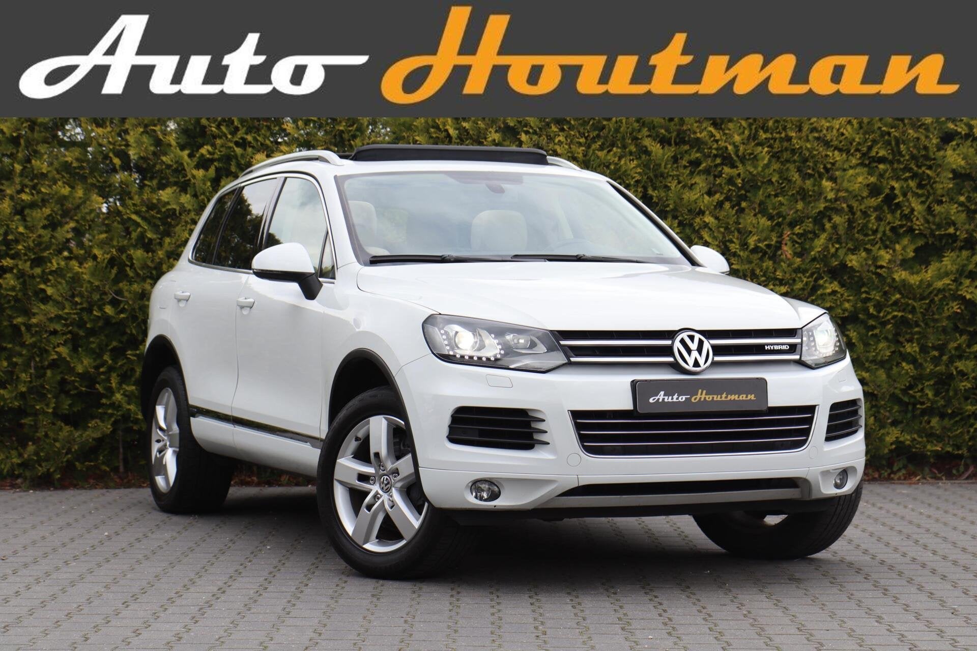 VW Touareg 3.0 TSI 380PK Hybrid  | Pano ️ | 35, Auto's, Automaat, Gebruikt, Beige, 2995 cc