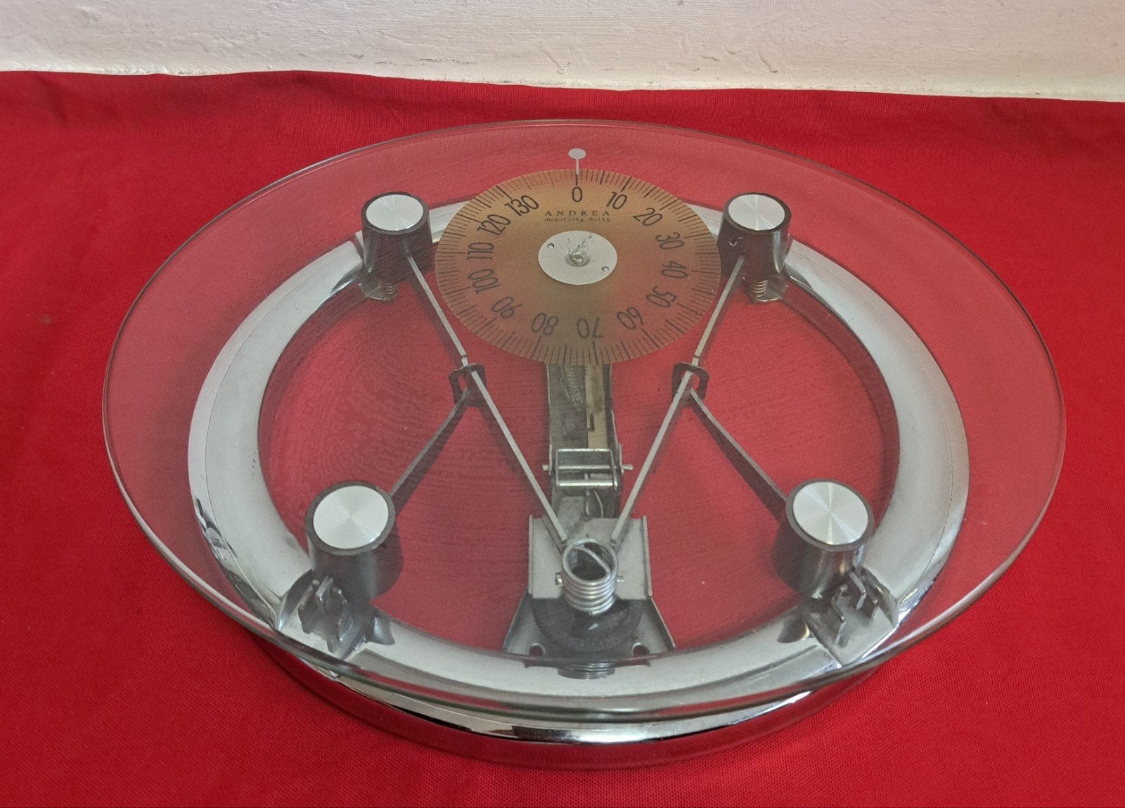 Vintage antiek Analogie personenweegschaal
Camry ovale KG gl, Witgoed en Apparatuur, Ophalen, Personenweegschaal, 100 kg of meer
