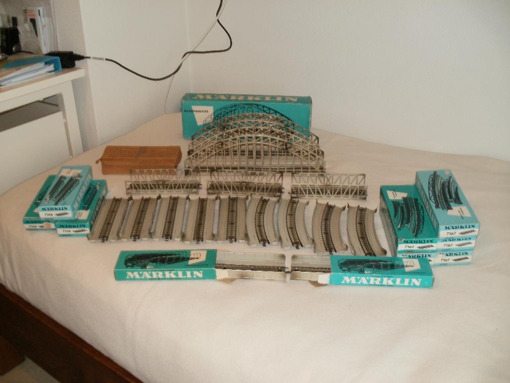 Grote partij Marklin Ho div. metalen brugdelen 24 delig+ovp., Hobby en Vrije tijd, Modeltreinen | H0, Wisselstroom, Brug, Tunnel of Gebouw