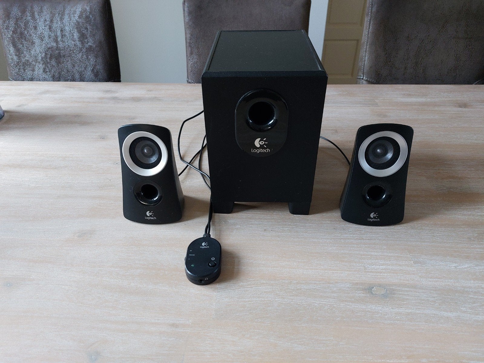 Logitech Z313 Speakersysteem luidsprekers, Overige merken, Gebruikt, Overige typen, Ophalen of Verzenden