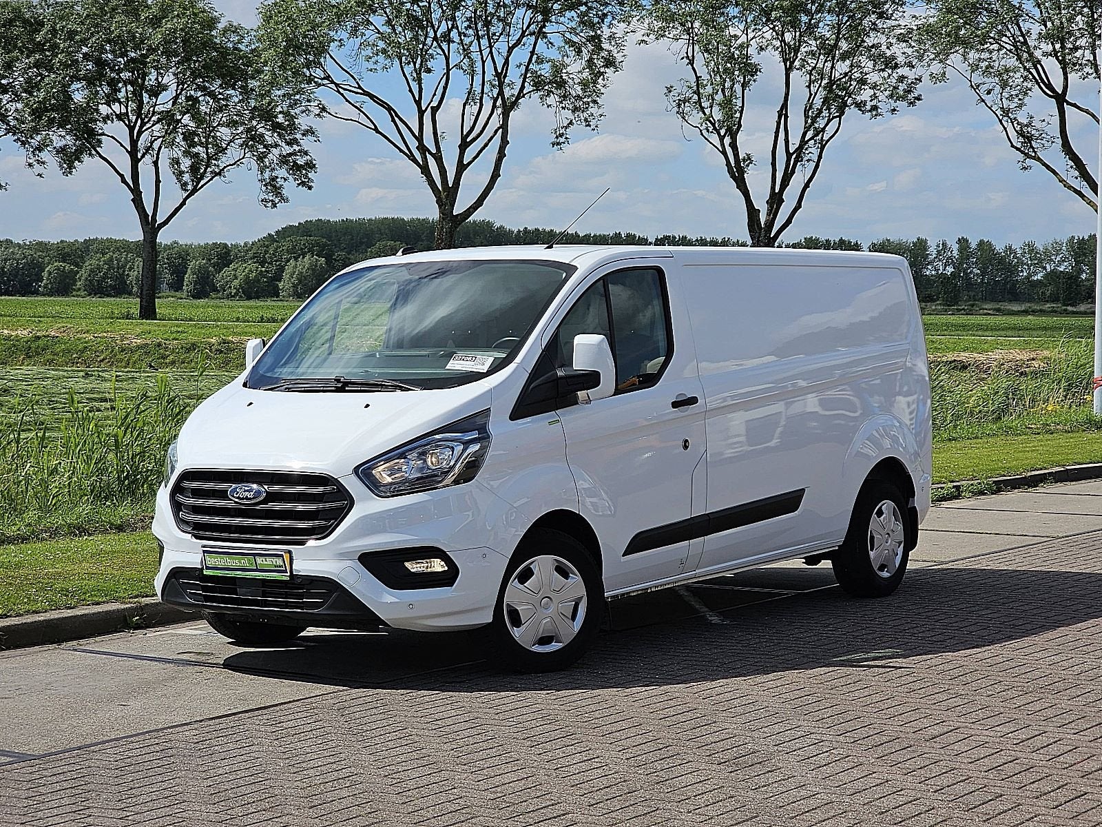 FORD TRANSIT CUSTOM 2.0 ac l2 lang euro6, Auto's, Bestelauto's, Voorwielaandrijving, Euro 6, 4 cilinders, 129 pk