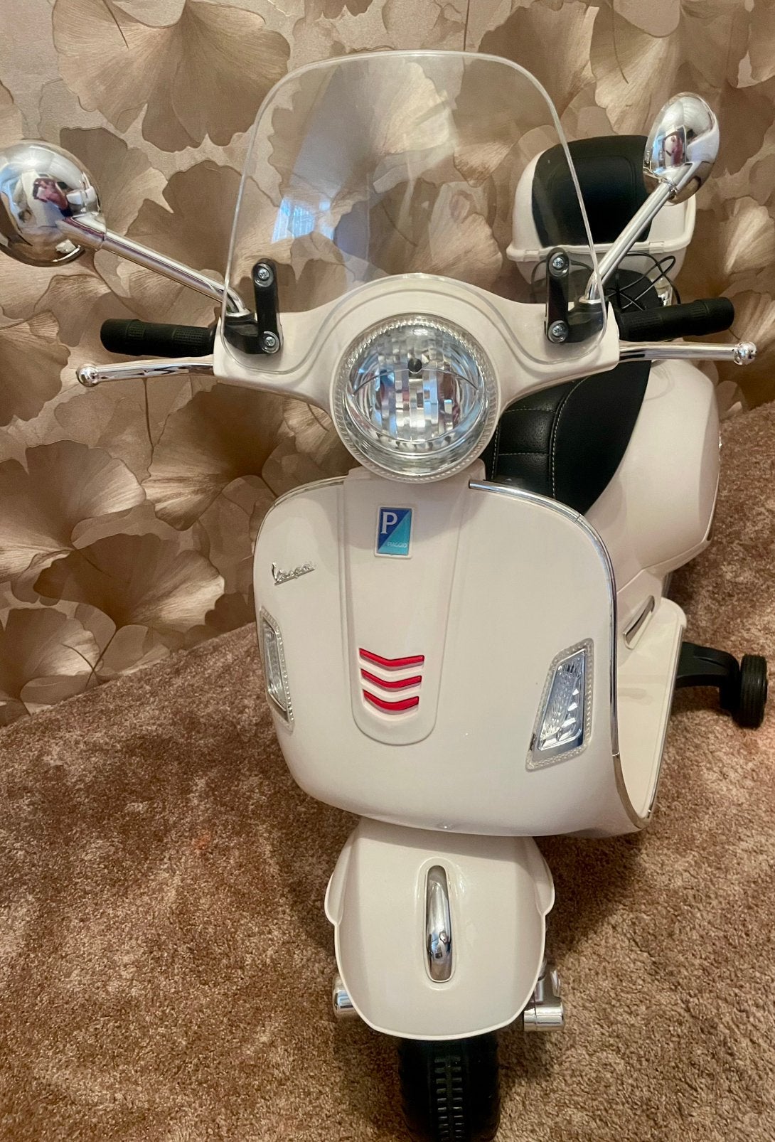 Vespa Elektronische Op Accu Scooter, Ophalen of Verzenden, Zo goed als nieuw
