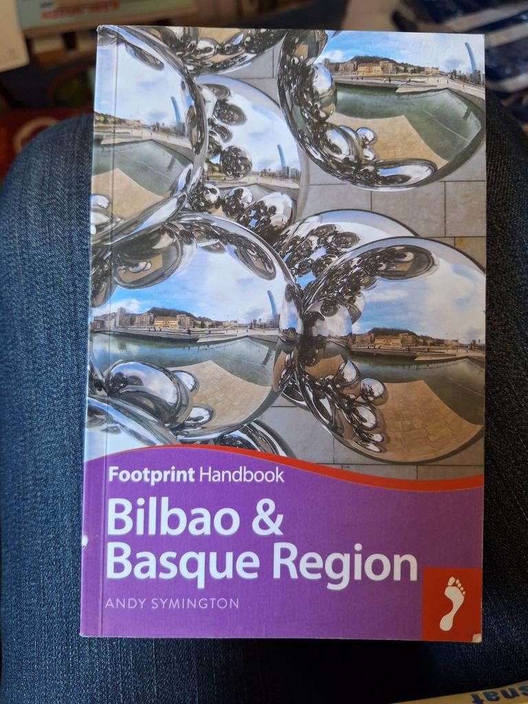 footprint bilbao & basque ZGAN, Overige merken, Europa, Ophalen of Verzenden, Zo goed als nieuw