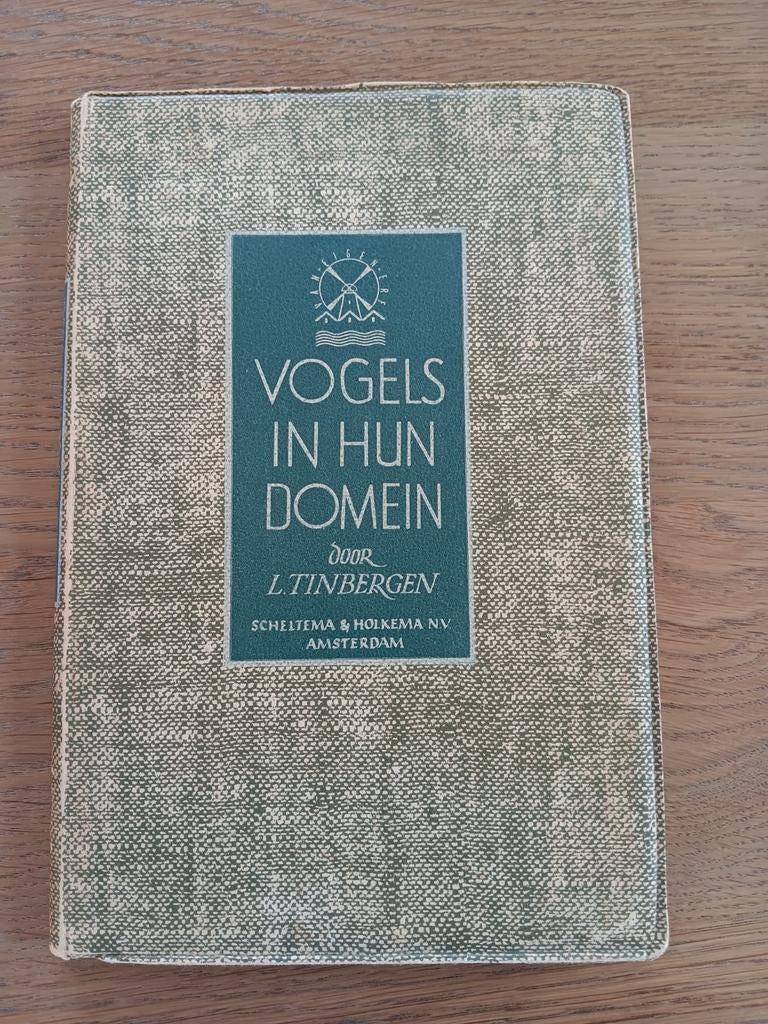 Vogels in hun Domein - L. Tinbergen (1943), Boeken, Natuur, Ophalen of Verzenden, Zo goed als nieuw, Vogels